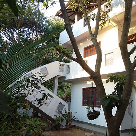 Seagull'S Nest Apartment Tangalle Bagian luar foto